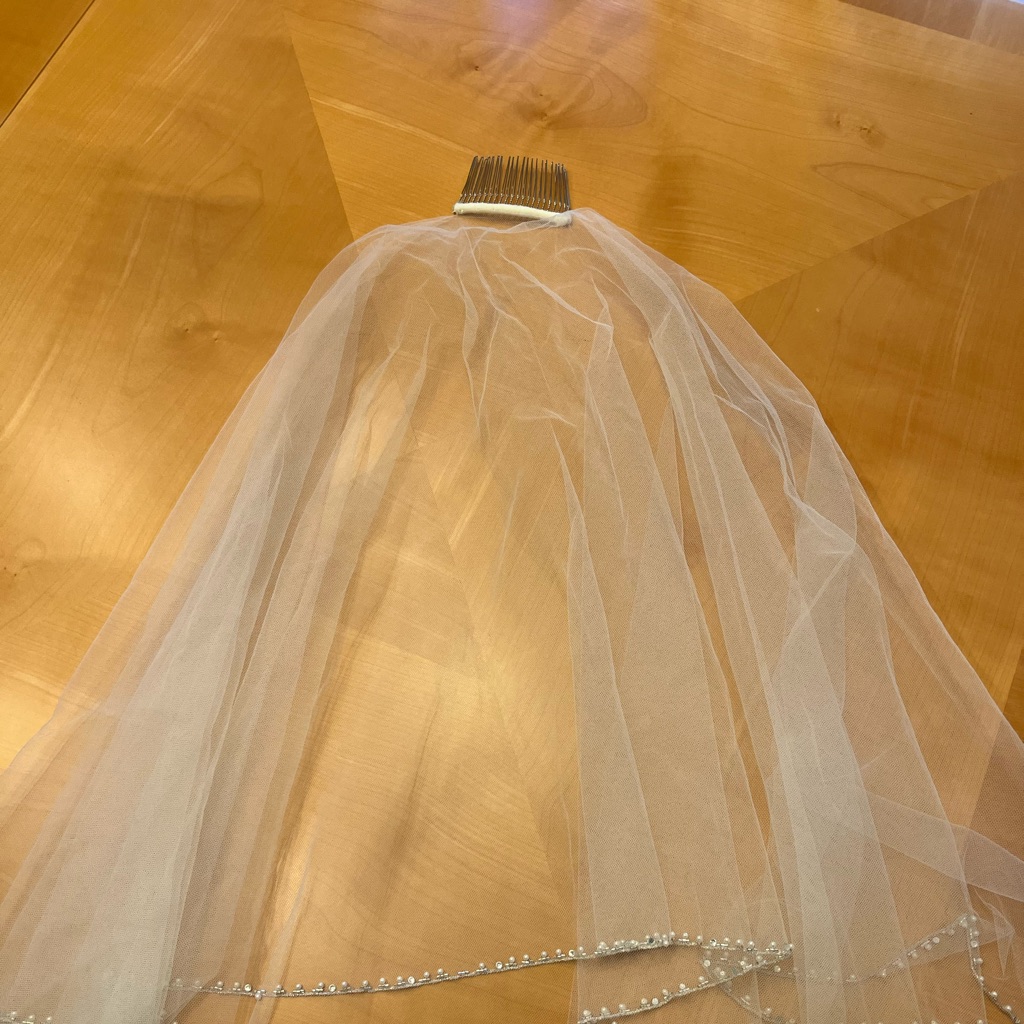 Wedding Veils And Hair Jewelry